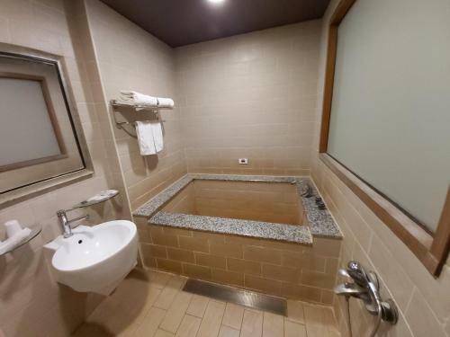 Beautyage Spring Hotel