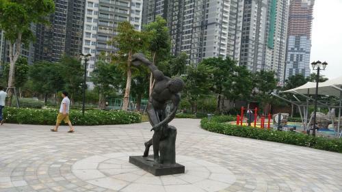 Lux Apartment- Vinhomes Central Park