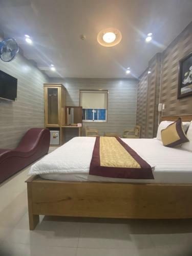 Ho�ng Qu�n Hotel