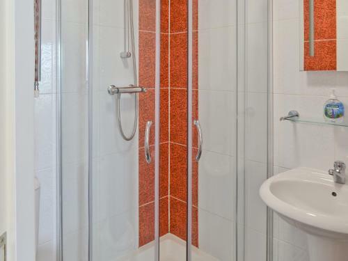 White House Apartment 2