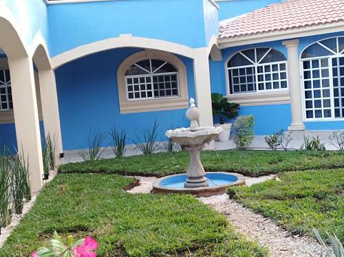 Uribe�s House Hospedaje Entero C.alberca