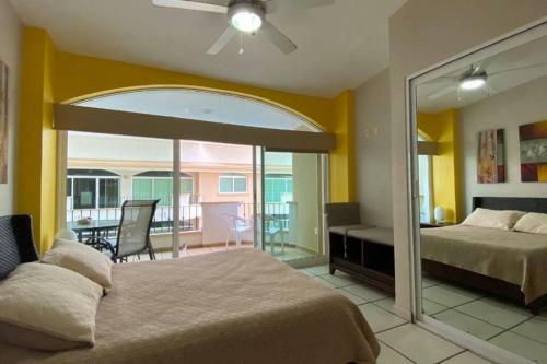 Apartamento Tiara Sands 503 A Pie de Playa!