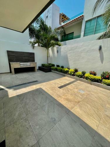 Casa Diamante A Pie de Playa Mazatlan( Brujas Residence)