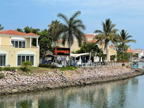 Apartamento Departamento Isla Marina Mazatl�n Con Alberca