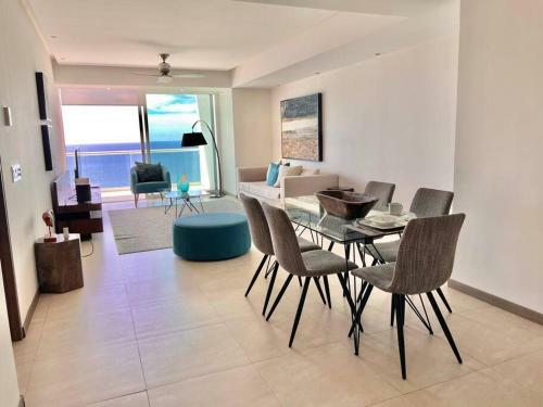 Apartamento Peninsula 21 A de Lujo Frente Al Mar!