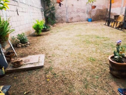 Casa R�stica Con Cochera Privada