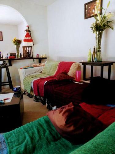 Casa R�stica Con Cochera Privada