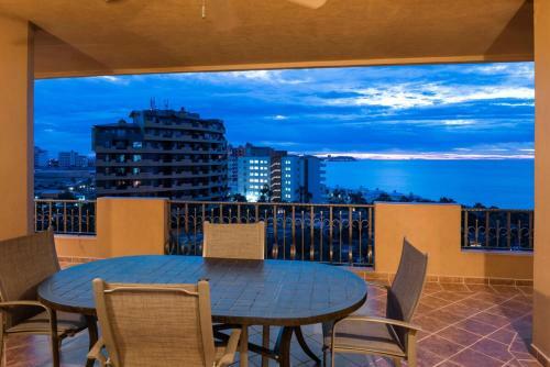 Bella Sirena 2br Be 604-v By Casago