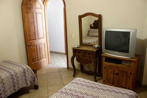 Casa Blanca 2br Cb 205-v By Casago