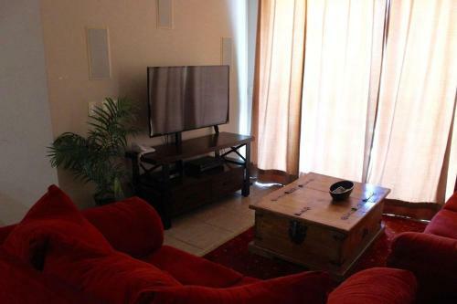 Casa Blanca 2br Cb 205-v By Casago