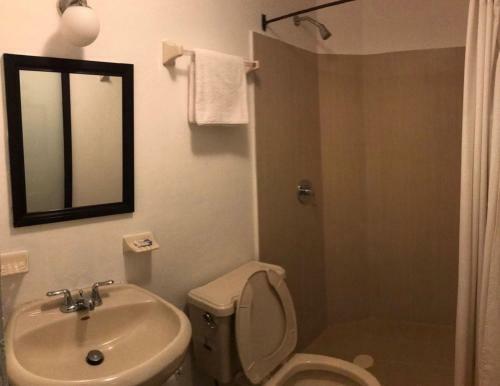 Casa Lek Hotel