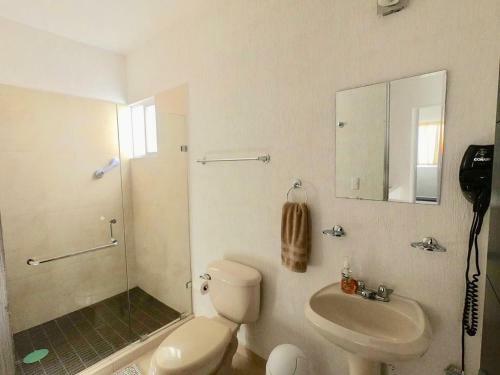 Jacuzzi Home, Holidays