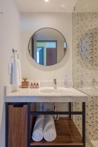 Apartamento Location!! - 2 Bdr - Luxury Rooftop - Sea Views - Pool - (Sng)