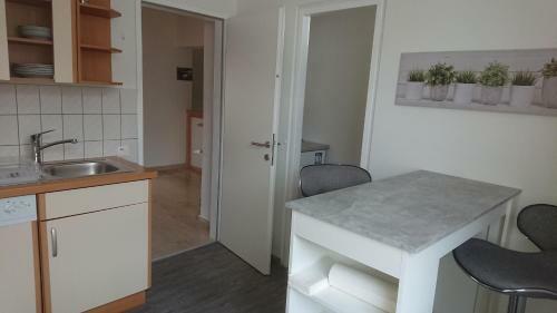 Apartment Karin, Eigener Eingang, 3 Schlafzimmer, Doppelcarport