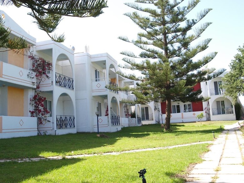Summer Dream Hotel