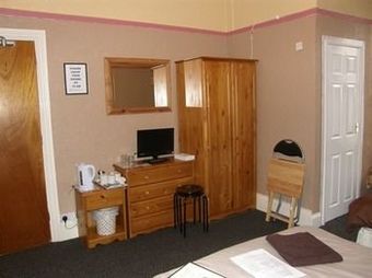 Hostal Barclay Guest House