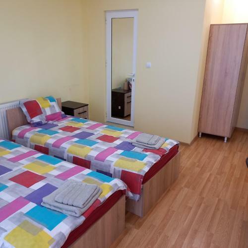 Hostal ????????