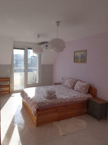 Malavi Square Top Center Apartment! Comfort&clean!