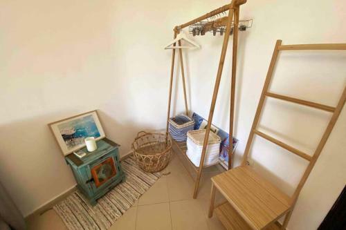 Seaview Dreamy Apartment With A Pool And Garden