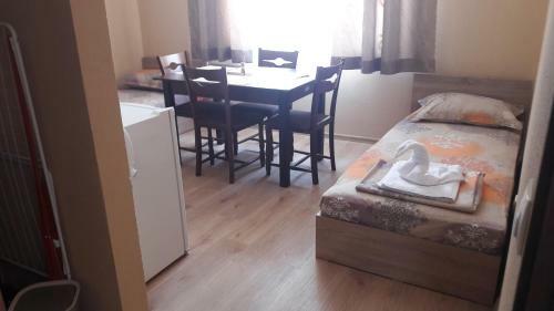Hostal Guest House Ider