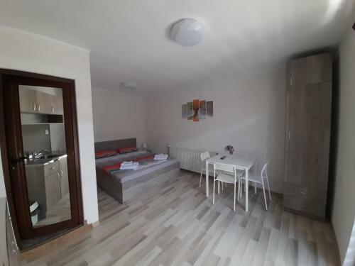 Hostal Guest House Ider