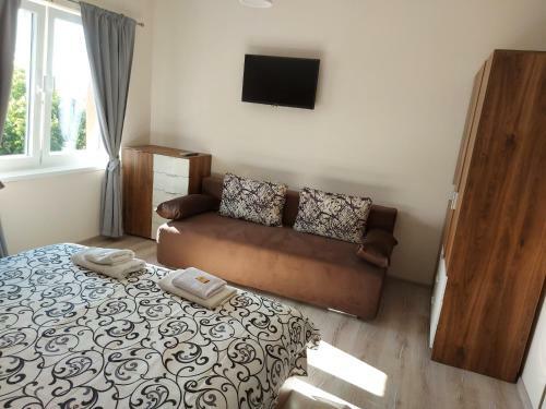 Hostal Bubolina House