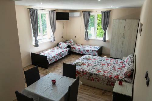Hostal Bubolina House