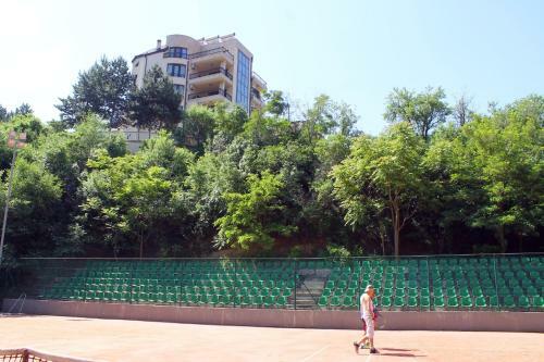Hostal Garden Guest House