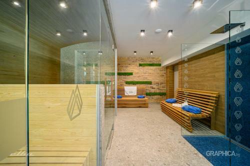 103 Alpine Hotel