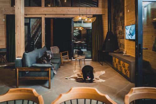 Villa Dakota Forest Retreat
