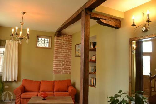 Hostal Base Camp Guesthouse