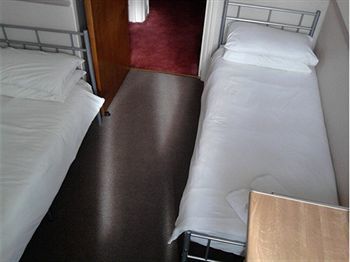 Bed & Breakfast Brampton Guest House