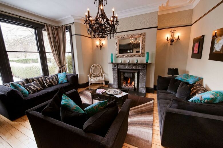 Hostal The Grafton Boutique B&B