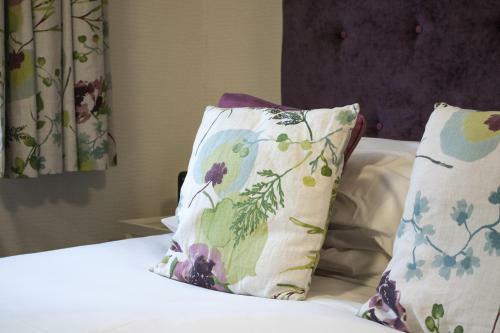 Ascot House Hotel