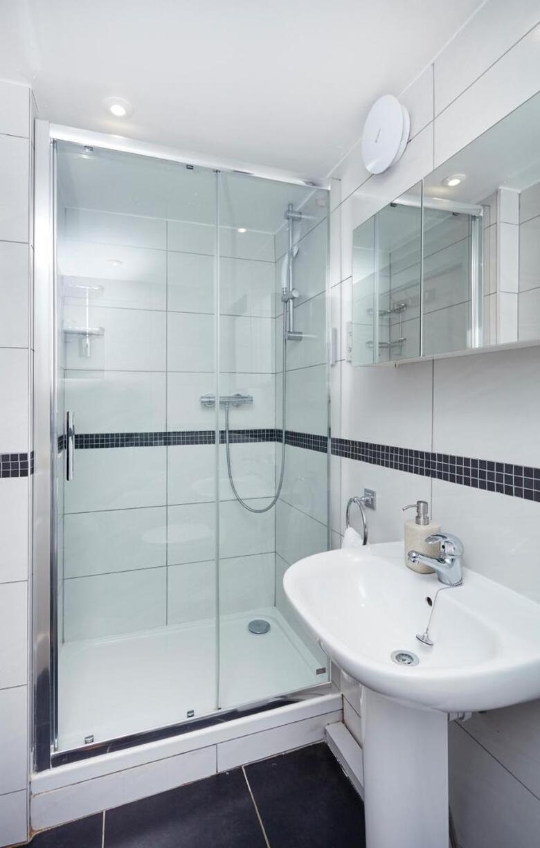 Hostal Conifers Guest House
