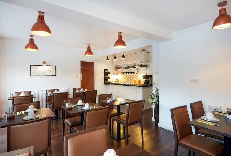 Hostal Conifers Guest House