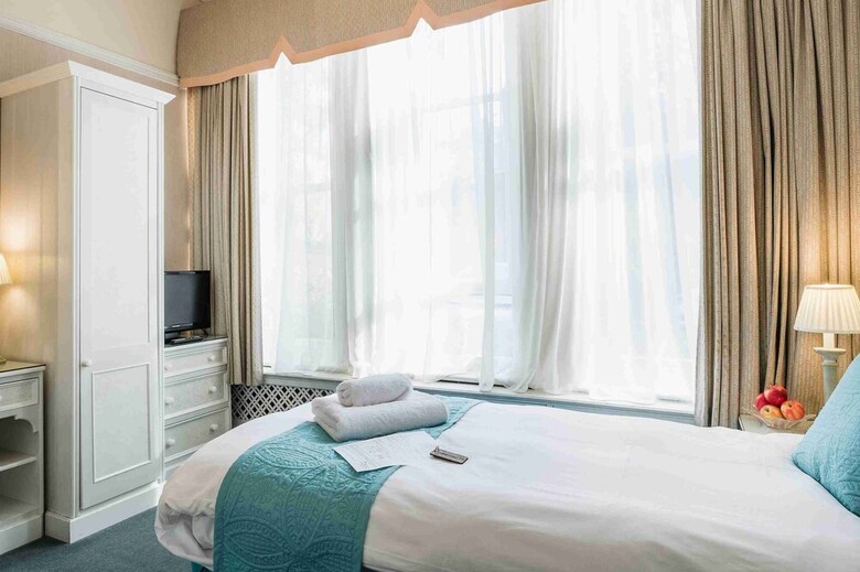 Bed & Breakfast St Margarets Hotel