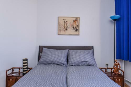 Colorful Two Bedroom Apartment Next To Serdika Center Sofia