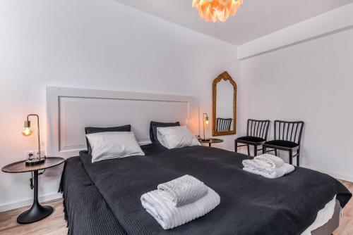 66 Apartment - Stylish Two Bedroom In Lozenets District