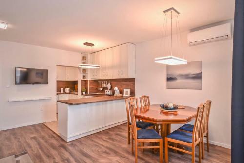 South Park, Vitosha View, 2-bdr, 2-bthr Apartment