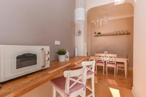 Apartamento Chez Marie ~ Cozy One-bedroom With Balcony