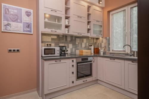 Apartamento ~angels ~ Two-bedroom Deluxe Flat In City Centre