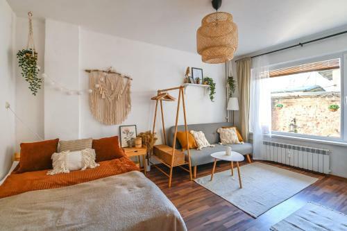 Cosy&art 1bd Apartment Next To Slaveykov Square