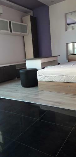 Small Luxury Apartment In A Top Location In Mladost 1a