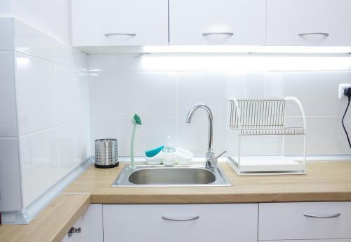 Apartamento ? Moderno ? 1 -bedroom With Parking & Patio