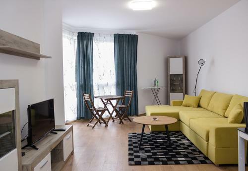 Apartamento ? Moderno ? 1 -bedroom With Parking & Patio