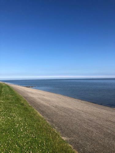 Bed & Breakfast B And Be Happy Friesland