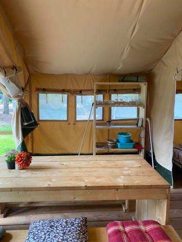 Glamping Safaritent Op Camping de Rimboe