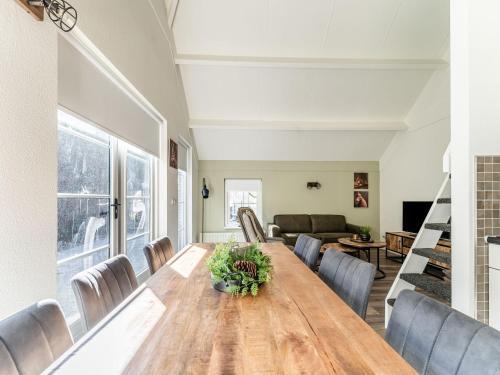 Cosy Holiday Home In Lunteren With Terrace