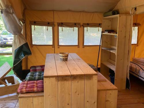 Glamping Safaritent Camping 't Vlintenholt